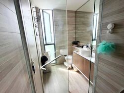 J Gateway (D22), Condominium #639377631